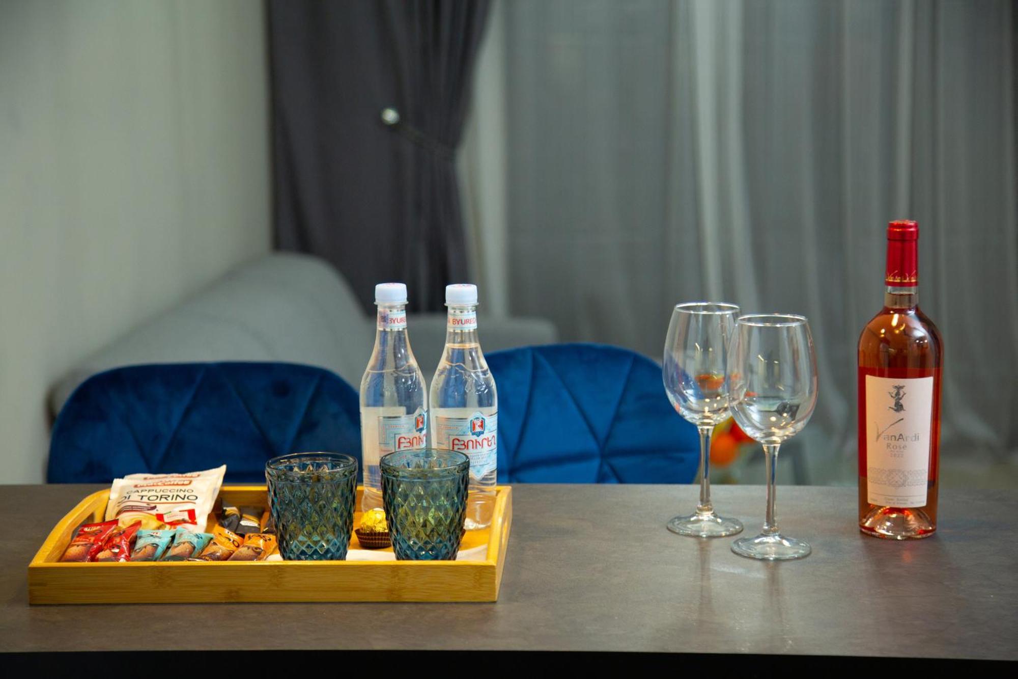 تساجكادزور Sunday Apart Hotel المظهر الخارجي الصورة